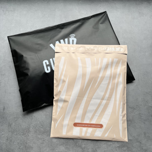 10x13 inch Custom Logo Matte White Poly Mailers Heavy Duty <b>Waterproof</b> Plastic Shipping Bags For Online Store Garment - Product Image 4
