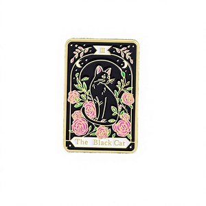 Broche en métal émaillé souple motif Carte de Tarot Chat Noir, Or Mystique, Rose, Lune, Étoile, Cadeau <span class=keywords><strong>Occulte</strong></span> pour Amateurs de Chats, Vente en Gros - Product Image 1