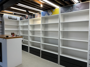 Skyacross2611 Contenedor Móvil Prefabricado, Tiendas Prefabricadas, Tiendas de Teléfonos Móviles, Mini Tienda Pop-up Prefabricada de 20FT 40FT, Cafetería/Bar - Product Image 5