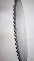 Lame de scie circulaire professionnelle à coupe fine pour le bois, efficacité améliorée, précision esthétique, lame de scie de table OEM 300mm 96T