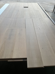 Plancher en chêne de qualité commerciale pour la maison, revêtement de sol en bois d'ingénierie pour les intérieurs résidentiels et de bureaux - Product Image 5