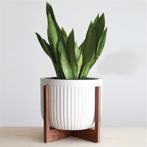 Nouveau <span class=keywords><strong>design</strong></span> <span class=keywords><strong>blanc</strong></span> mat balcon extérieur jardinière en céramique/maison décoration de jardin pots de plantes avec support en bambou - Product Image 1