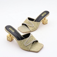 Sandales à Talons Carrés Épais de 8 cm Noires et Argentées, Nouveau Design Élégant et Luxueux pour Femmes, Bout Ouvert en Caoutchouc, Talons Aiguilles