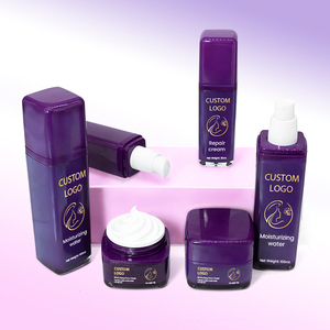 Produits de soin de la peau à marque privée coréens en gros – <span class=keywords><strong>Kit</strong></span> de beauté réparateur coréen éclaircissant et blanchissant à la vitamine C - Product Image 2