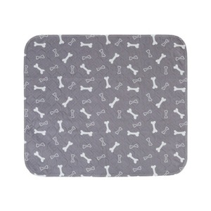 Alfombrilla Impermeable y Transpirable para Perros, Resistente a Orina, Lavable y Duradera, con Diseño de Huellas y Huesos, para Mascotas - Product Image 5