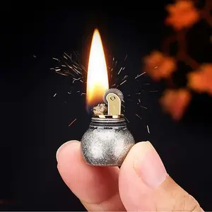 Venta al por mayor Mini rueda de calabaza encendedor de queroseno creativo pequeño encendedor de calabaza lindo