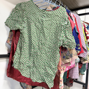Vêtements d'occasion en vrac Old People Silk Top Mama Blouse Used Uk Balles - Product Image 4