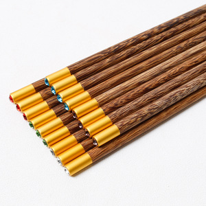Baguettes en bois pour ailes de poulet, non peintes et sans cire, idéales pour les célébrations du Nouvel An, l'usage domestique et les hôtels. - Product Image 5