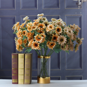 LO-1200 Ramo de 11 girasoles artificiales de estilo vintage con efecto pintura al óleo, en tonos otoñales suaves, para jarrón de habitación de huéspedes de casa de campo francesa - Product Image 4