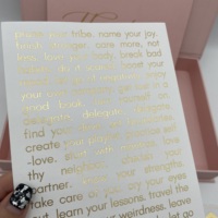 Boîte cadeau magnétique rose personnalisée avec autocollant de remerciement, logo estampé or, emballage en papier texturé de luxe pour journal