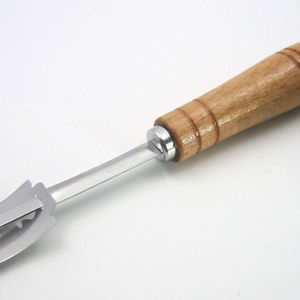 Stainless steel <b>bread</b> trimmer, wooden handle <b>bread</b> cleaver, European <b>bread</b> <b>cutter</b>, curved <b>bread</b> <b>cutter</b>, baking tool set - Product Image 3