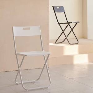 Silla Plegable de Plástico Apilable para Oficina, Silla de Escritorio para Adultos, Opciones de Color Blanco y Negro - Product Image 1