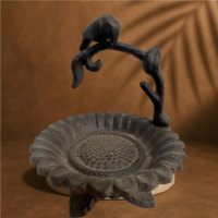 Vente en gros directe usine : Petit bain d'oiseaux en fonte motif tournesol et plateau à graines en métal pour jardin extérieur, mangeoire à oiseaux