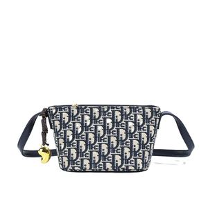 Sac messager tendance et luxueux modèle 2025. Sac seau pour femme en PU. - Product Image 1