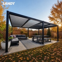 Pérgola Moderna Inteligente con Revestimiento de Aluminio Imitación Madera, Control por Aplicación, Luz RGB y Sensor de Lluvia Automático