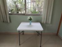 Table carrée pliante en plastique HDPE blanche de 86 cm, portable, facile à nettoyer, vente en gros