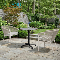 Ensemble de tables et chaises de salle à manger d'extérieur modernes ULAND pour hôtels, villas, jardins