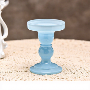 Juego de Tres Candelabros Romanos Minimalistas Ecológicos con Acabado en Aerosol, para Decoración de Ambiente en el Hogar y Comedor en Diversas Ocasiones - Product Image 6