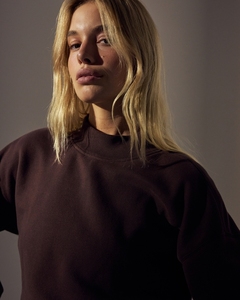 LEDUO Autumn and Winter Customized 100% Cotton High Neck Long Sleeve Casual Women Daily Cropped Sweatshirt - Product Image 1