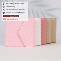 Portefeuille organisateur de voyage Yihe Best Seller A7, reliure rigide, économique, en cuir grainé matelassé, avec fermeture à boucle et fenêtre pour carte d'identité