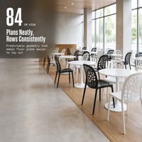 Chaise de salle à manger en plastique commerciale, chaise de café en PP avec dossier ovale creux pour restaurant