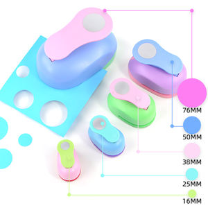 Furador Redondo de Natal de 1 Polegada Ferramenta de Furo Manual Furador de Círculo com Alavanca de Pressão Adequado para Artesanato em Papel e Scrapbooking - Product Image 1