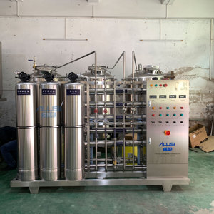 Équipement de traitement d'eau RO en acier inoxydable à deux étages 500L/H avec adoucisseur d'eau pour la production d'eau pure industrielle - Product Image 2