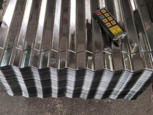 批发价波纹钢Ral彩色1000毫米0.4毫米屋面铁板波纹金属建筑钢板 - Product Image 6