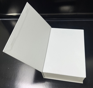 Caja de Regalo Rígida Cuadrada/Rectangular de Alta Gama con Laminado Mate y Forro de Esponja con Relieve, Tamaño Personalizado - Venta al Por Mayor Directa de Fábrica - Product Image 3