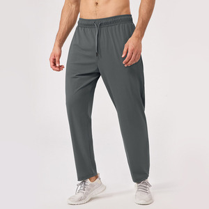 <span class=keywords><strong>Pantaloni</strong></span> da Uomo in Poliestere Taglie Forti <span class=keywords><strong>con</strong></span> Logo Personalizzato, <span class=keywords><strong>Tasche</strong></span> <span class=keywords><strong>Laterali</strong></span>, Stile Jogger, Traspiranti e Casual - Product Image 5
