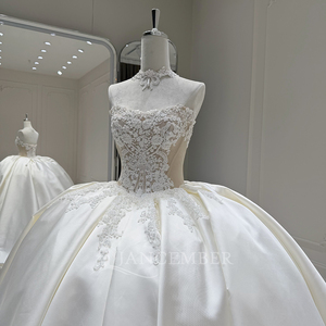 Robe de mariée romantique ivoire Xx111 avec col ras du cou orné de cristaux, robe de bal en satin et appliques en dentelle pour cérémonie religieuse formelle Jancember - Product Image 5
