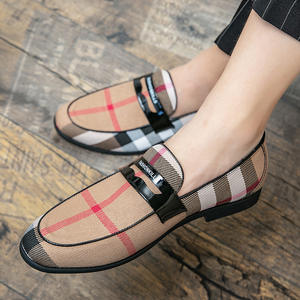 Chaussures habillées montantes pour hommes grandes tailles en cuir véritable antidérapantes, tendance et très vendues, vente en gros d'usine à bas prix et de haute qualité - Product Image 1