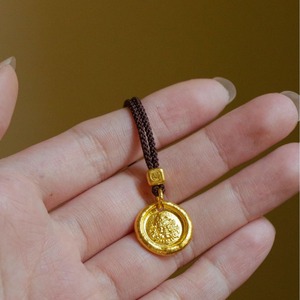 Pendentif Ancien Dieu de la Richesse Jaune Porte-Bonheur sur Cordon de Café, Collier Ajustable Tendance et Polyvalent, Ornement de Style Haut de Gamme - Product Image 4