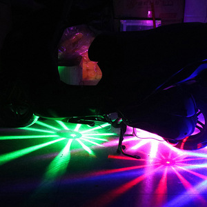 Lumière stroboscopique multicolore pour moto, lumière stroboscopique pour le dessous de caisse de voiture, lumière d'avertissement anti-collision pour véhicule électrique - Product Image 5