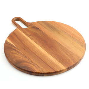 เขียงไม้กระถินทรงกลม หนา 1.5 ซม. พร้อมหูจับ สำหรับพิซซ่า ผลไม้ และเตรียมอาหาร - Product Image 5