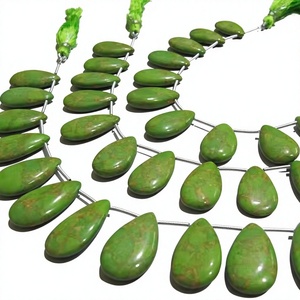 Perles en turquoise cuivrée verte, forme poire, lisses, taille 12x20mm, brin de 8 pouces de long - Product Image 1