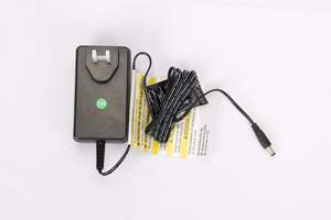 Chargeur de batterie SiYuan EC12 GENMAX 12 Volt 2 Amp Classe 2 pour générateurs à essence - Product Image 2