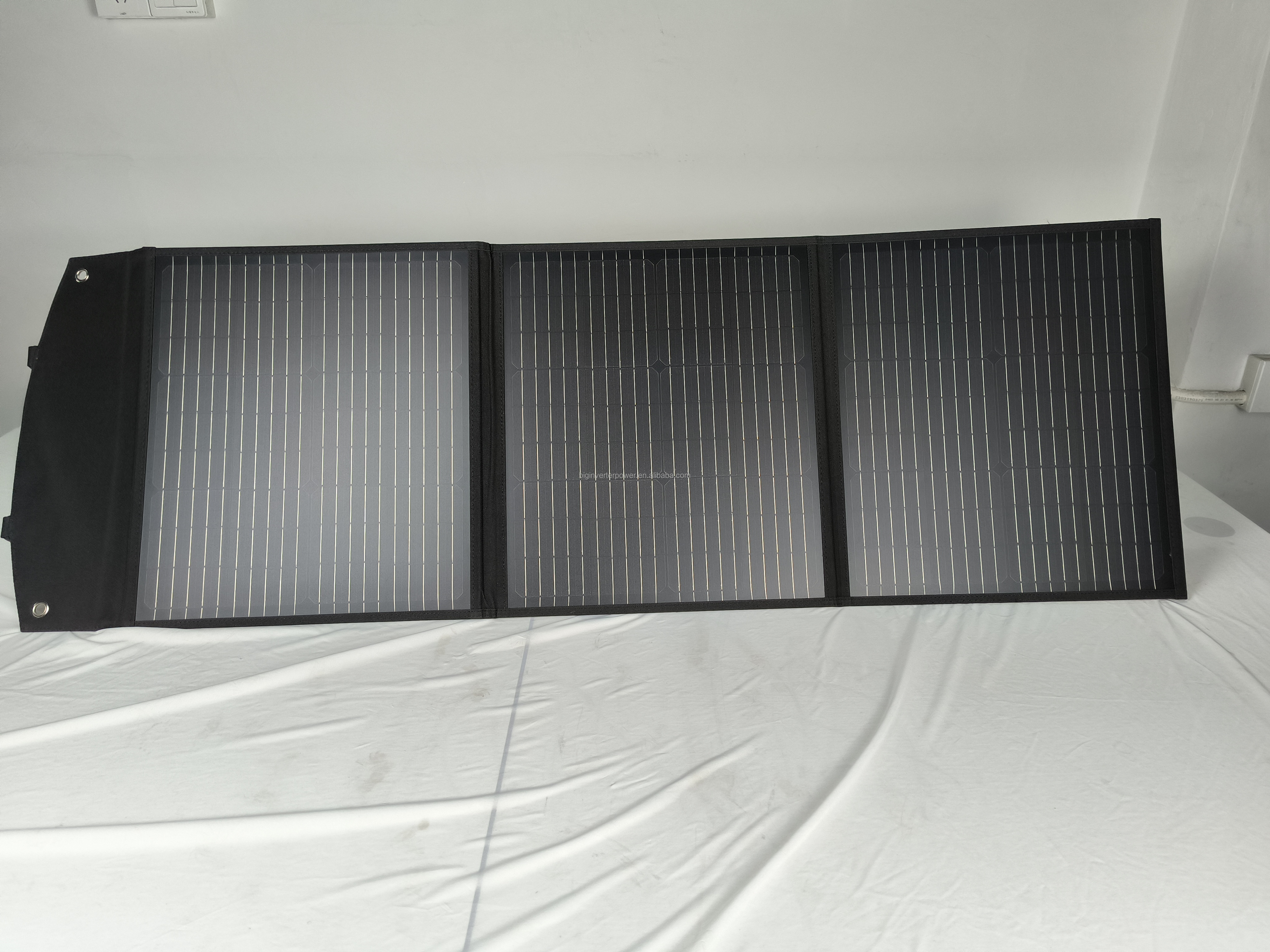 UC-100A(100W Solar Panel)