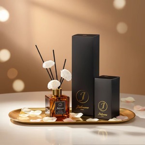 Ambientador Aromático <span class=keywords><strong>Gardenia</strong></span> Fire-Free, Sin Alcohol, Fragancia Duradera y Sostenible, Botella de Vidrio con Atomizador, Económico - Product Image 3