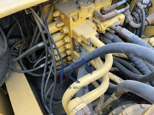 Excavadora de cadenas usada Komatsu PC360 de 36 toneladas, modelo 2022, en excelente estado, con 1 año de servicio posventa. - Product Image 5