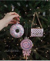 Nouveaux ornements en PVC rose, paillettes adhésives, pendentifs de Noël de style dessin animé, décoration 3D pour arbre et fenêtre, style Instagram