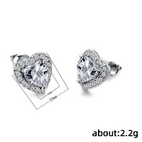 Pendientes Minimalistas con Corazón y Circonitas, Joyería Femenina para Uso Diario en la Oficina y Eventos Nocturnos Elegantes, Venta al Por Mayor Personalizada