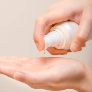 Tónico facial de agua de rosas hidratante profundo, calmante, sin alcohol, orgánico y natural OEM para piel sensible - Product Image 3