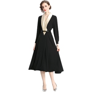Robe <span class=keywords><strong>noire</strong></span> vintage Hepburn élégante à grande jupe évasée, col en V, manches longues, <span class=keywords><strong>ceinture</strong></span> à la taille, longueur midi, imprimé numérique tissé, lavable, boutonnée - Product Image 5