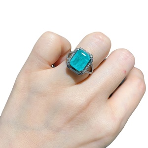 Ensemble de bijoux vintage en cuivre écologique avec zircone cubique Paraiba 9*11mm : collier, boucles d'oreilles et bague - Product Image 2