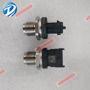 <span class=keywords><strong>Sensore</strong></span> di <span class=keywords><strong>Pressione</strong></span> del Carburante 0281002937=0281006364=028100642 <span class=keywords><strong>Sensore</strong></span> di <span class=keywords><strong>Pressione</strong></span> del Carburante Diesel per Camion - Product Image 2