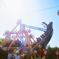 Attractions de fête foraine extrêmes intérieur/extérieur Pirate Viking Ship Ride Metal Fiberglass Premium Amusement Equipment 36 Person 16kw