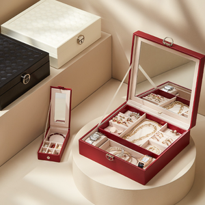 Boîte de rangement à bijoux en cuir haut de gamme à double couche, grande capacité, avec logo personnalisé, miroir et fermoir à boucle pour bagues, bracelets et pendentifs - Product Image 4