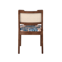 Chaises de restaurant d'extérieur modernes de haute qualité avec revêtement en cuir PU et tissus à motifs personnalisables, dossier stable