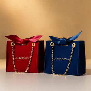 Lionwrapack OEM pochette à bijoux en daim taille personnalisée petit sac de rangement avec nœud avec logo personnalisé - Product Image 1